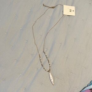 Stylish Gold Necklace with Pendant